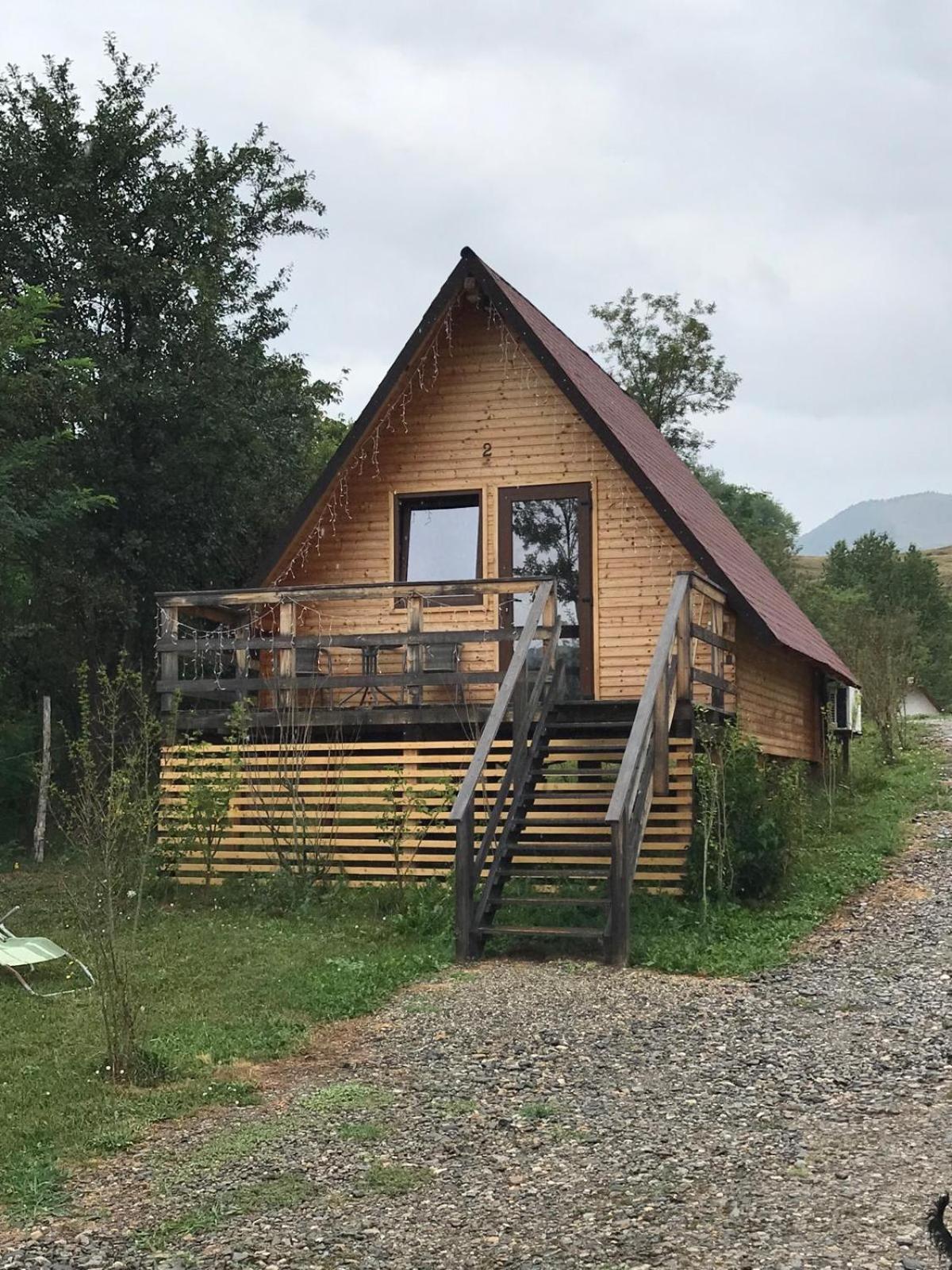 Cabanele Lu' Dinu Curtea De Arges Exterior photo